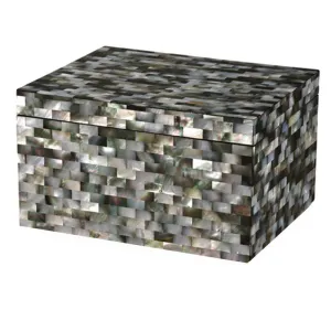 Paragon II, Chest Urn