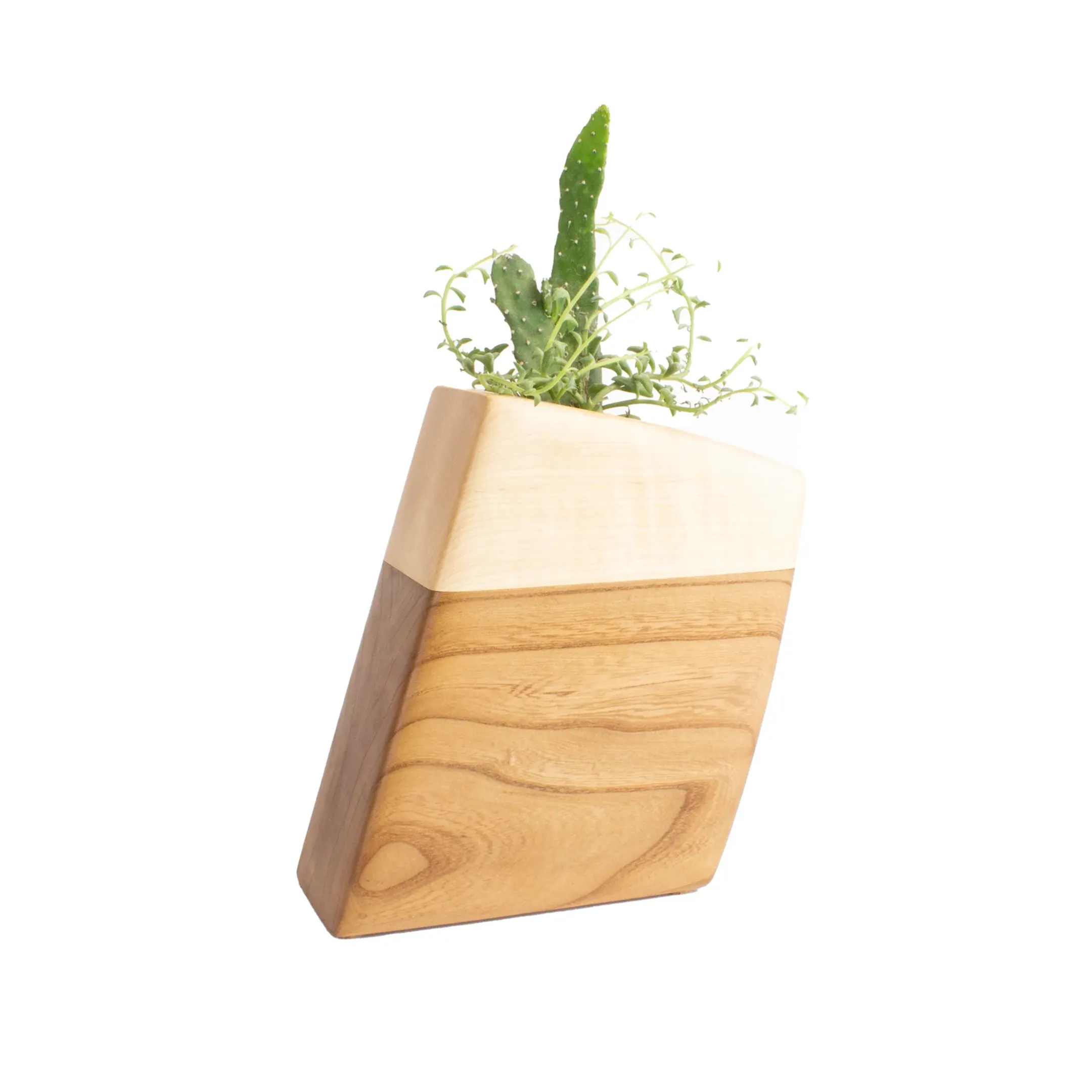 The Casey Plant Urn in Elm & Maple
